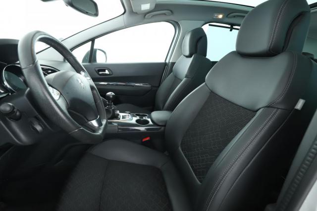 Peugeot 3008 image 6