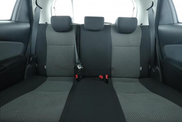 Toyota Yaris image 8