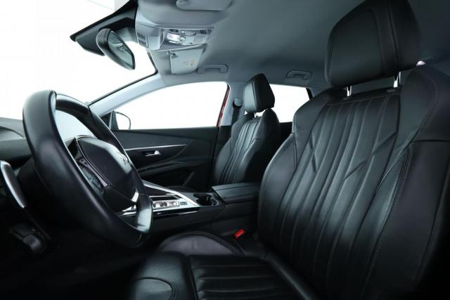 Peugeot 3008 image 3