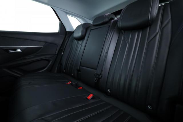 Peugeot 3008 image 1