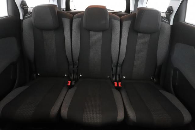 Peugeot 5008 image 6