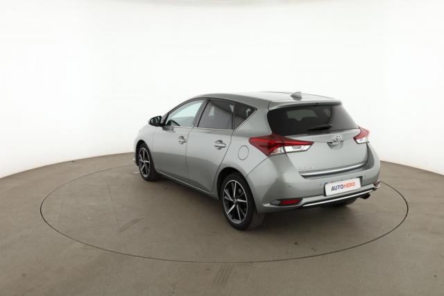 Toyota Auris image 4