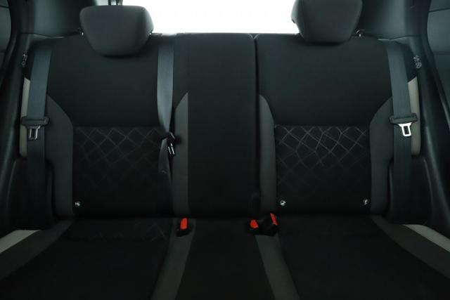 Nissan Micra image 7