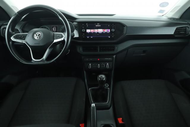Volkswagen T-Cross image 2