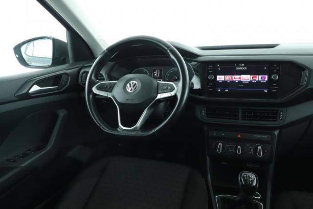 Volkswagen T-Cross image 3