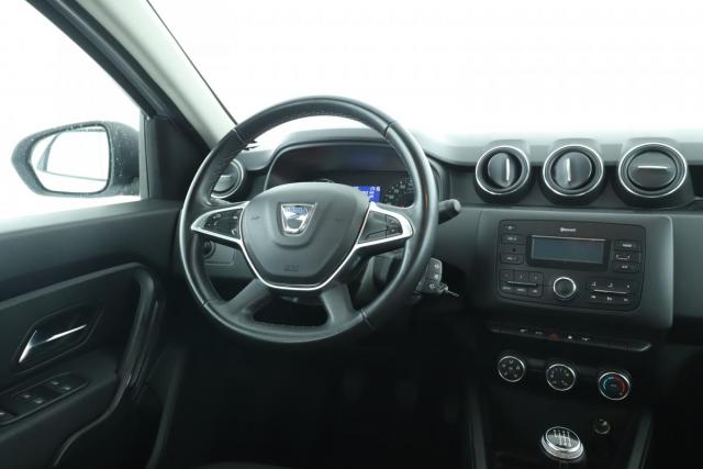 Dacia Duster image 2