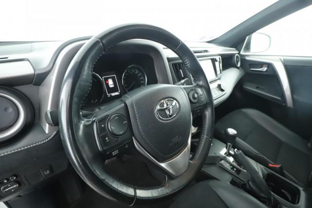 Toyota Rav4 image 5