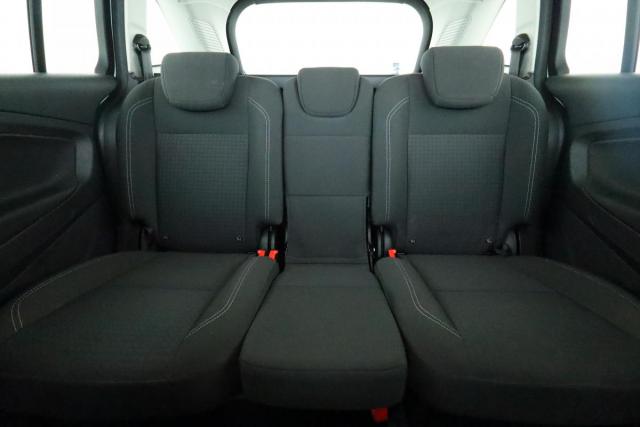 Ford Grand C-Max image 8