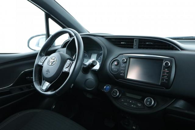 Toyota Yaris image 8