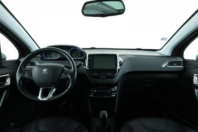 Peugeot 2008 image 9