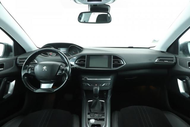 Peugeot 308 image 2