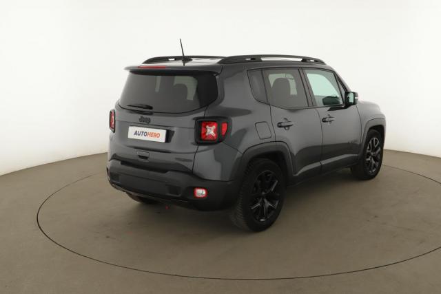 Jeep Renegade image 9