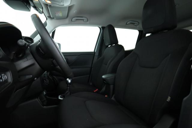 Jeep Renegade image 2