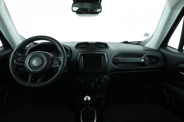 Jeep Renegade image 6