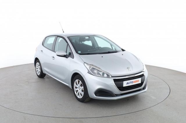 Peugeot 208 image 8