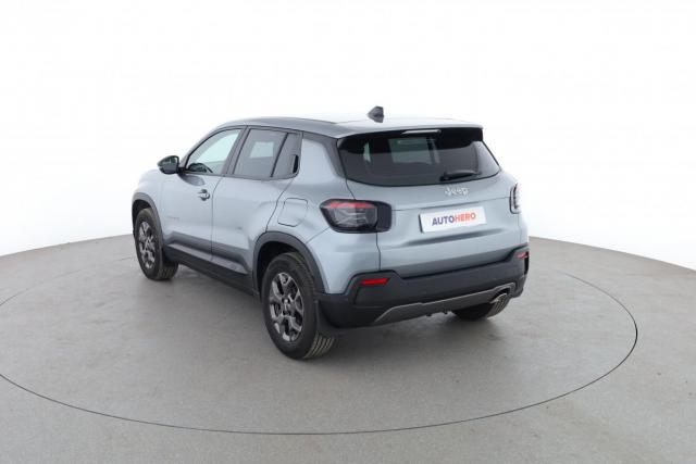 Jeep Avenger image 7