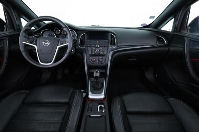 Opel Cascada image 1