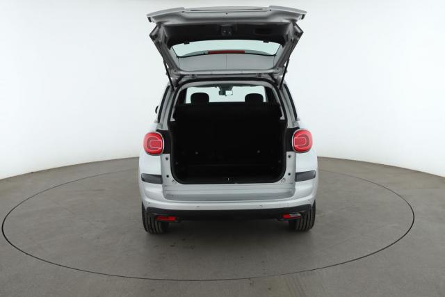 Fiat 500l image 9
