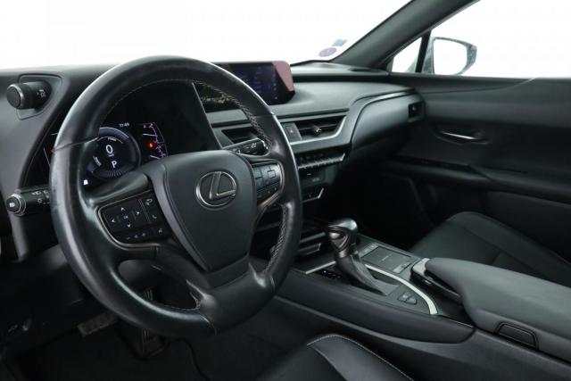 Lexus Ux image 7