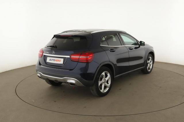 Mercedes Benz Gla image 4