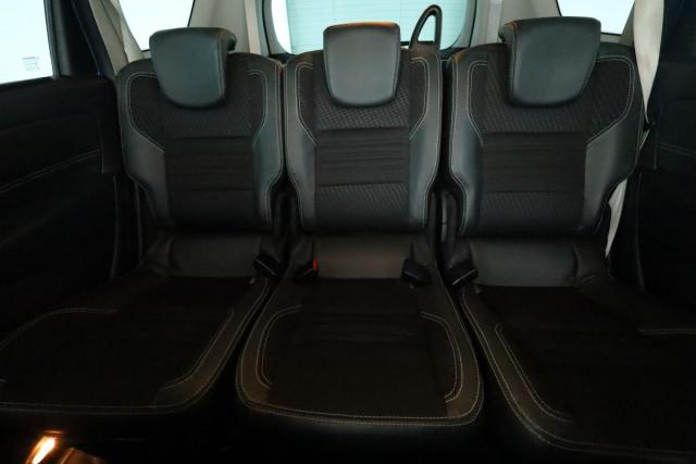 Renault Grand Scénic image 2