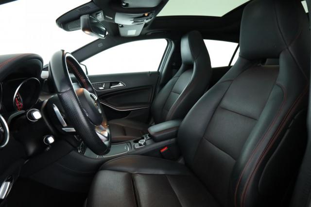 Mercedes Benz Gla image 1