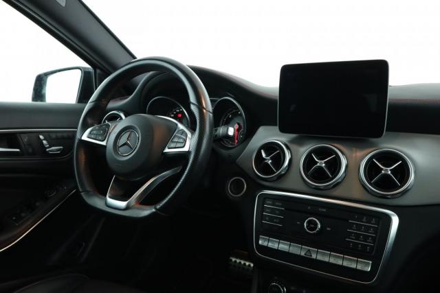 Mercedes Benz Gla image 4
