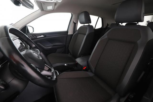 Volkswagen T-Cross image 8