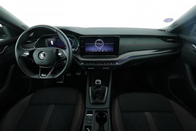 Skoda Octavia image 1