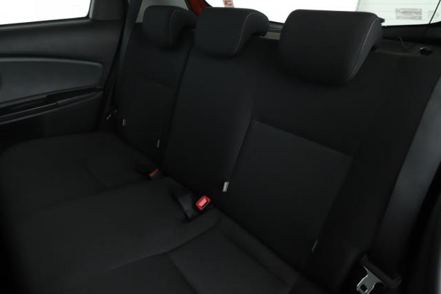 Toyota Yaris image 7