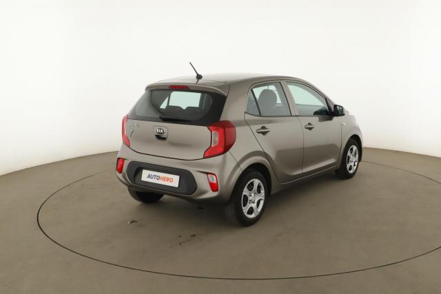 Kia Picanto image 6
