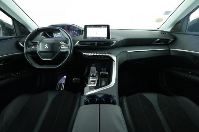 Peugeot 3008 image 2