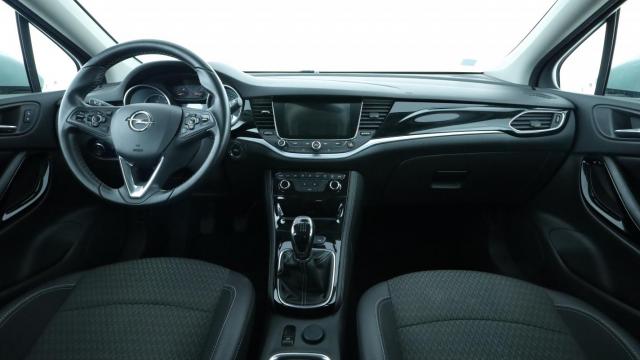 Opel Astra image 6
