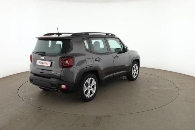 Jeep Renegade image 9