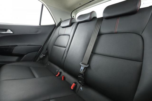Kia Picanto image 3