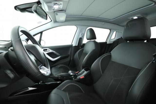 Peugeot 2008 image 9