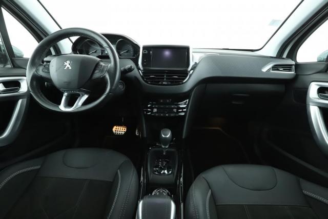 Peugeot 2008 image 6