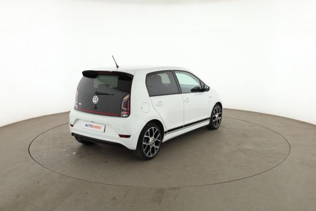 Volkswagen Up! image 3