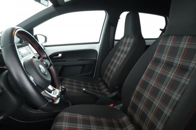 Volkswagen Up! image 5
