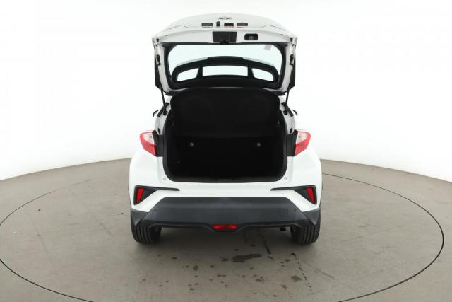 Toyota C-Hr image 2
