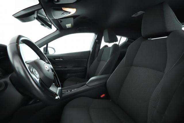 Toyota C-Hr image 4
