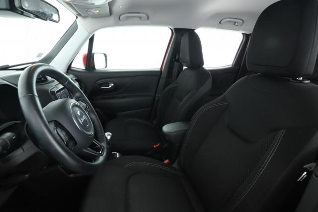 Jeep Renegade image 7