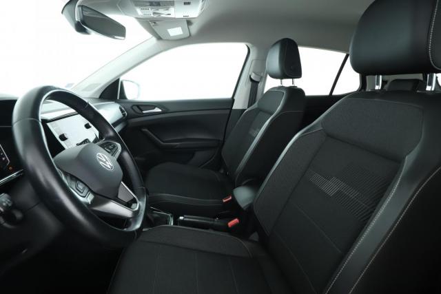Volkswagen T-Cross image 3