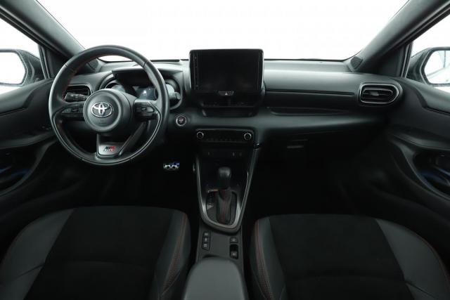 Toyota Yaris image 9