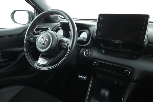 Toyota Yaris image 5