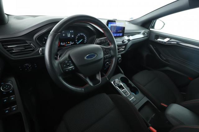 Ford Focus image 9