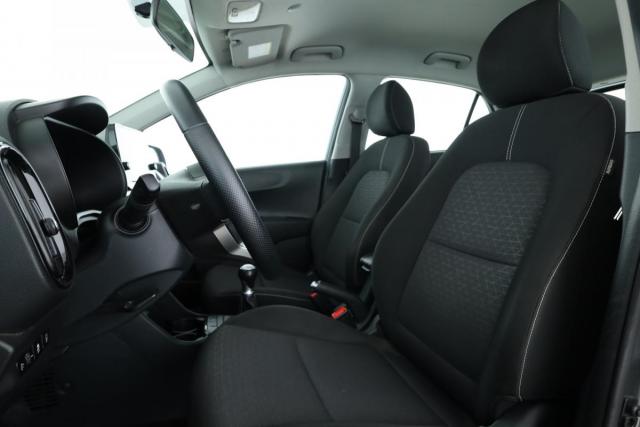 Kia Picanto image 7