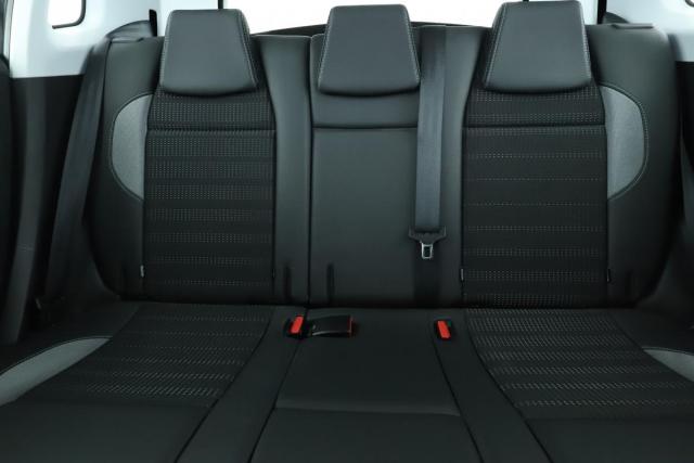 Peugeot 2008 image 1