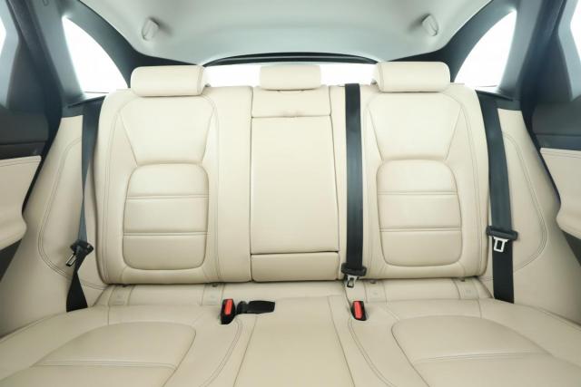 Jaguar F-Pace image 7