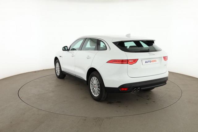 Jaguar F-Pace image 9